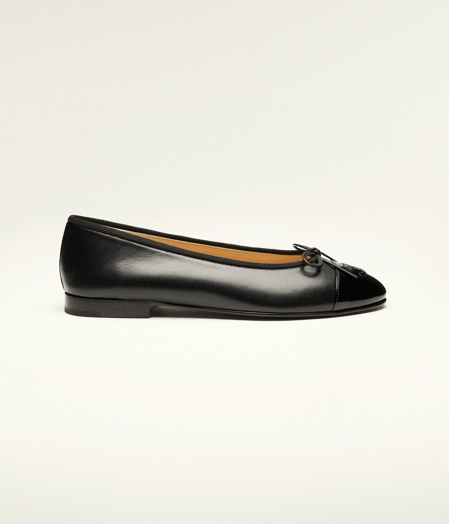 Black Ballet Flats